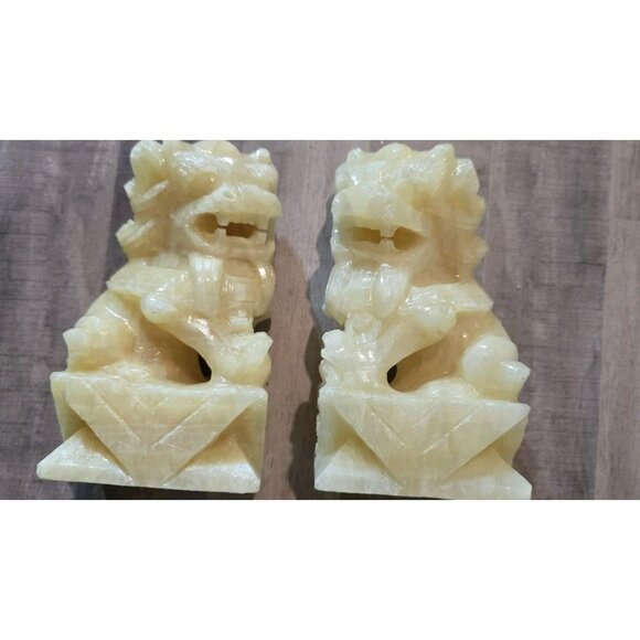 CHINESE PAIR HAND CARVED VINTAGE FOO DOG LION Pixiu Pi Yao Wealth Prosperity - Picture 1 of 10